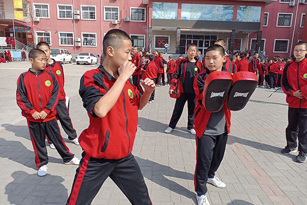 嵩山少林文武学校